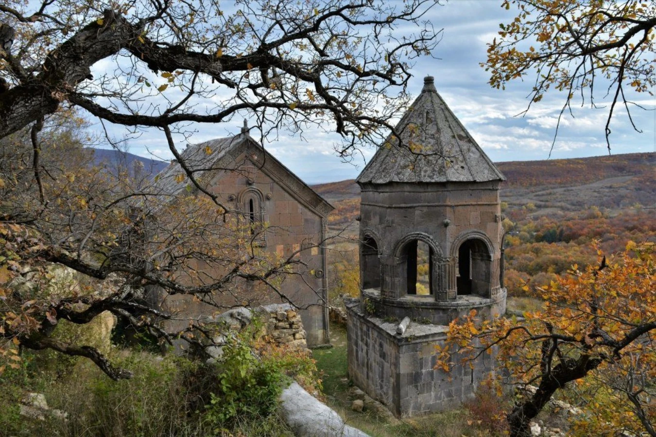 Тирский монастырь